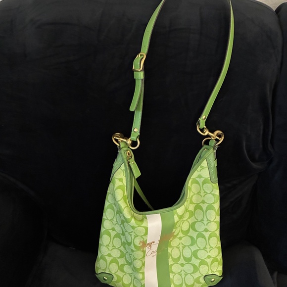 Green Coach Purse with matching wallet . - Picture 3 of 5
